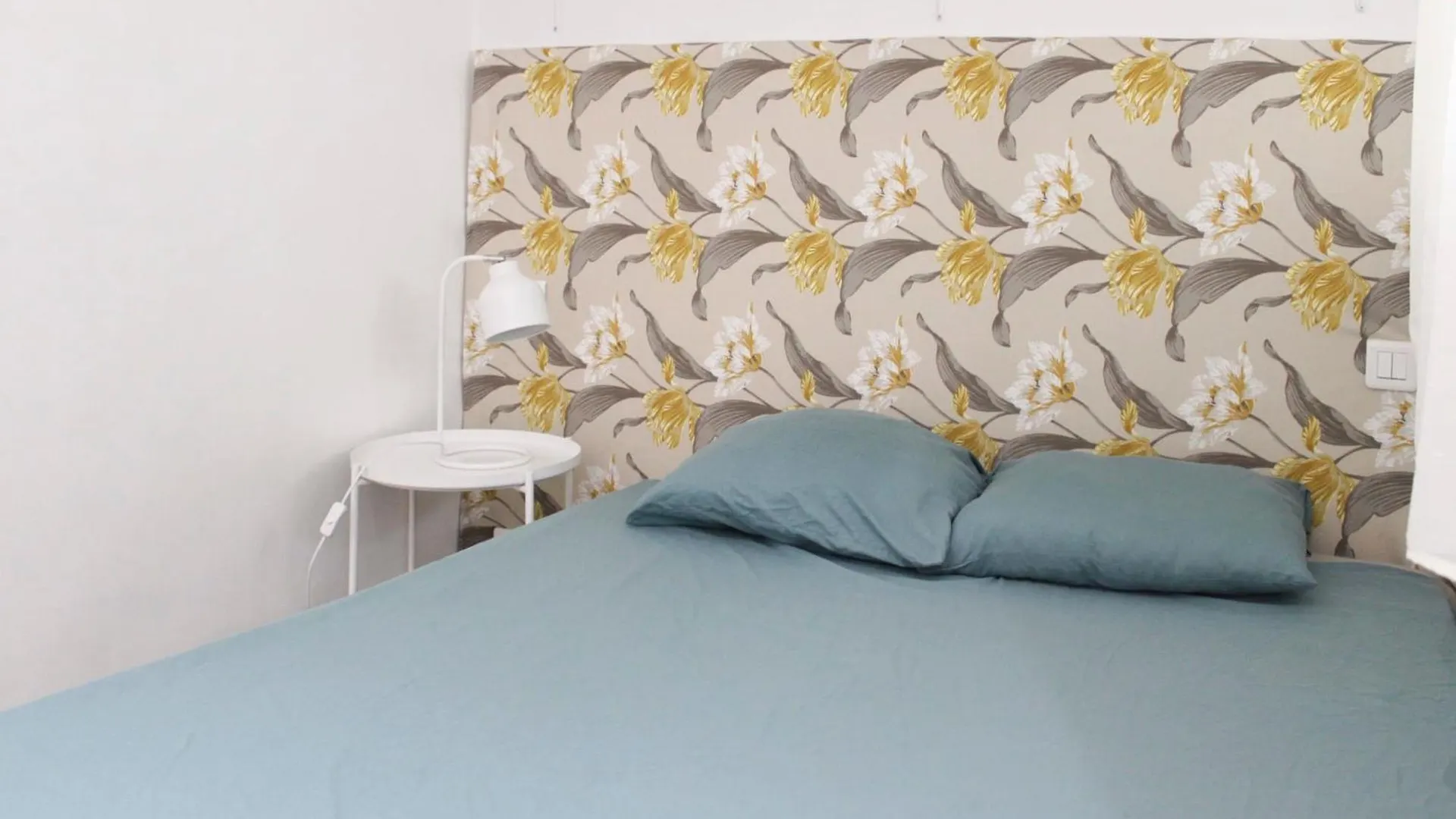 Apartamento Charming And Bright In The Heart Of París 0*,